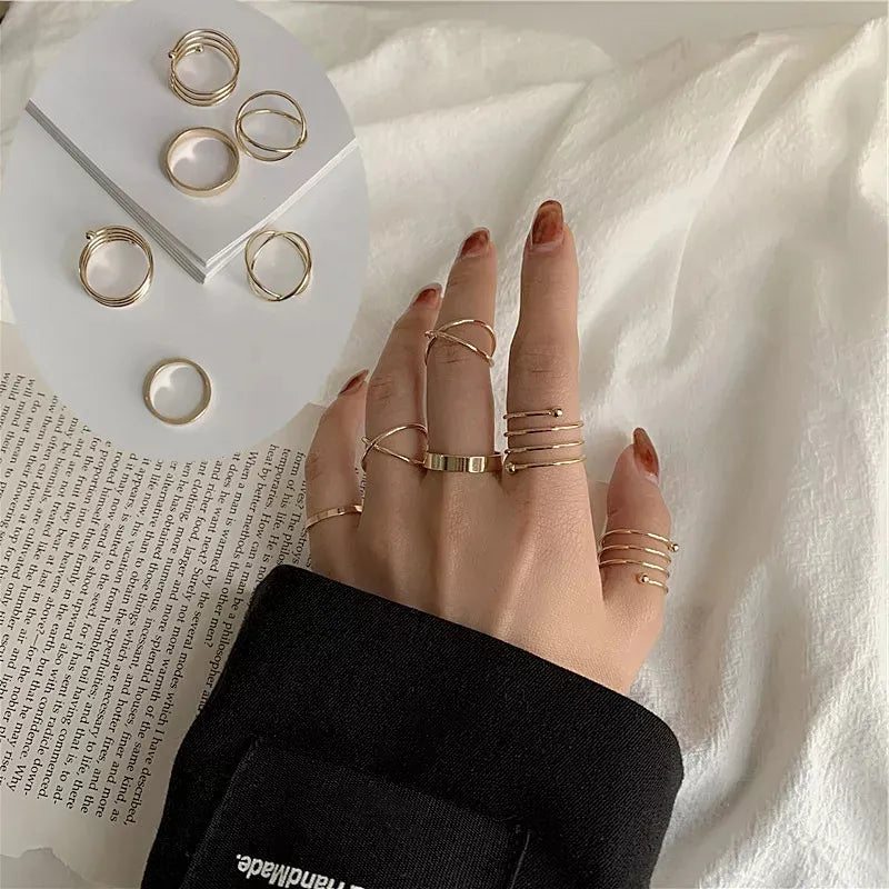 Pack of 6 Aesthetic Rings for Girls 6 pcs Geometric Rings for Women Attractive Ring